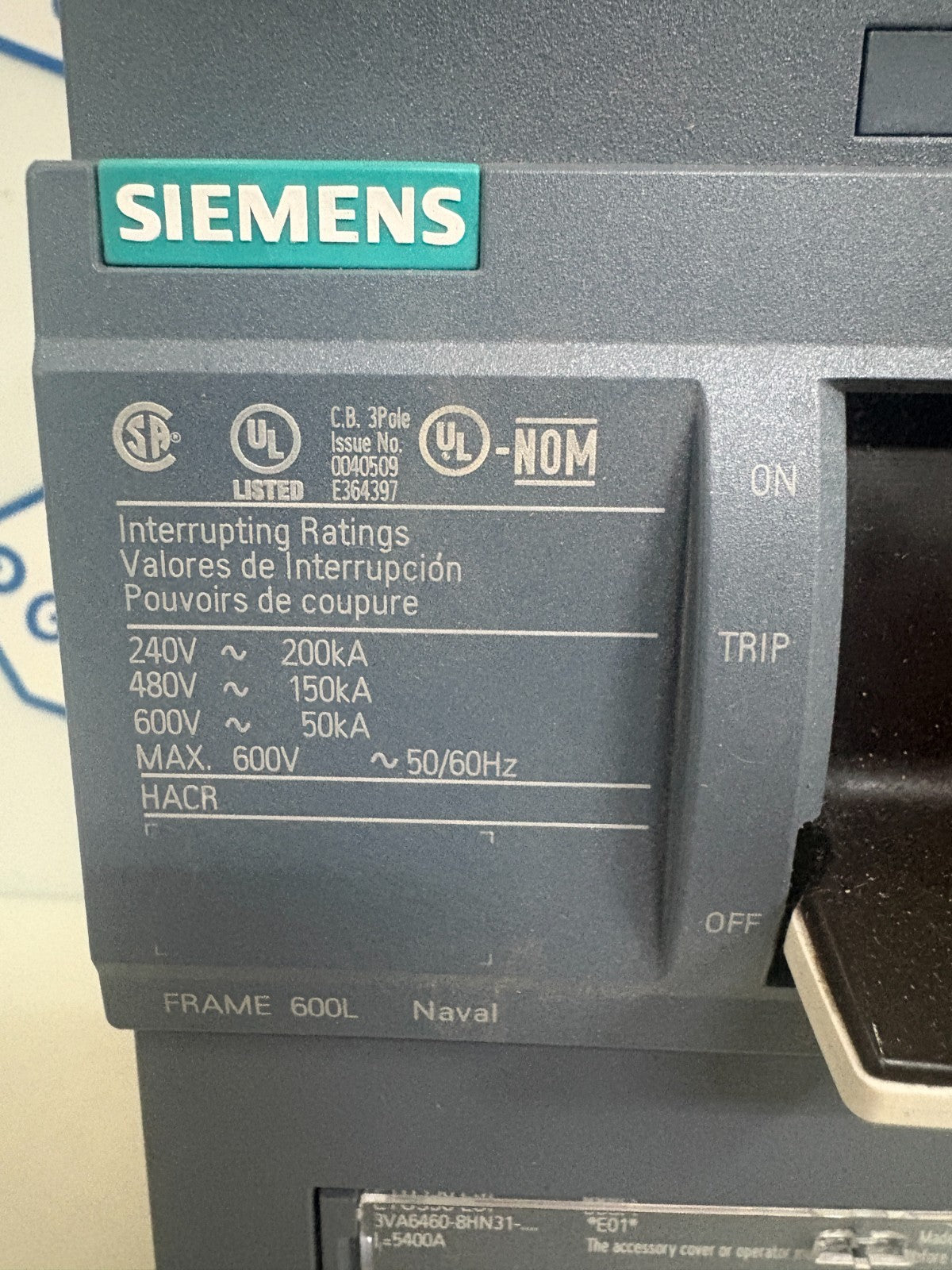 SIEMENS 600 AMP CIRCUIT BREAKER 3VA6 LLAE ETU350LSI 3VA6460-8HN31-5400A1