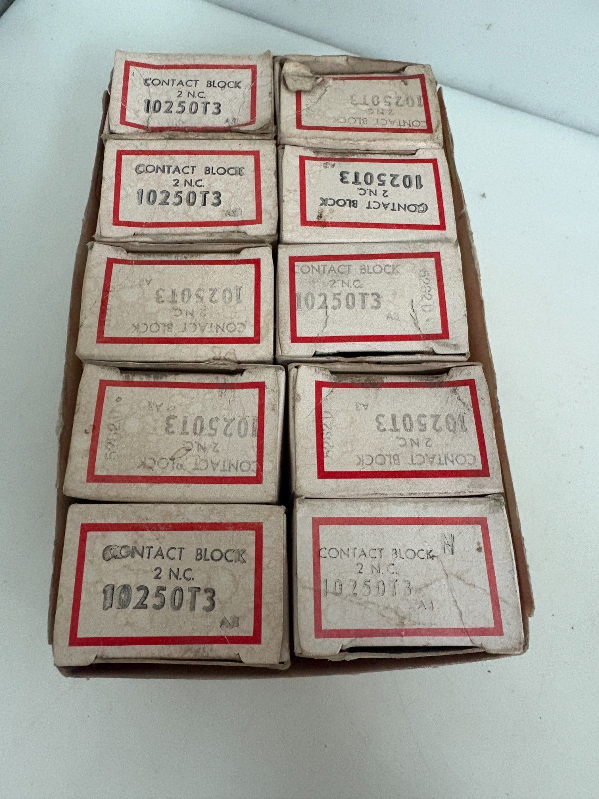 LOT OF 10 CUTLER HAMMER CONTACT BLOCK 10250T34
