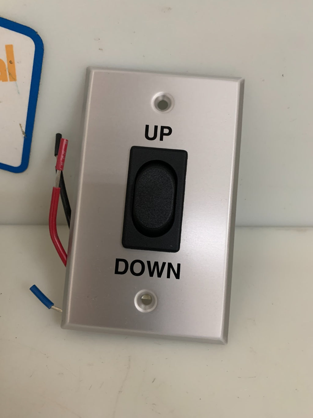 DRAPER RETRACTABLE SCREEN SWITCH SS-1R