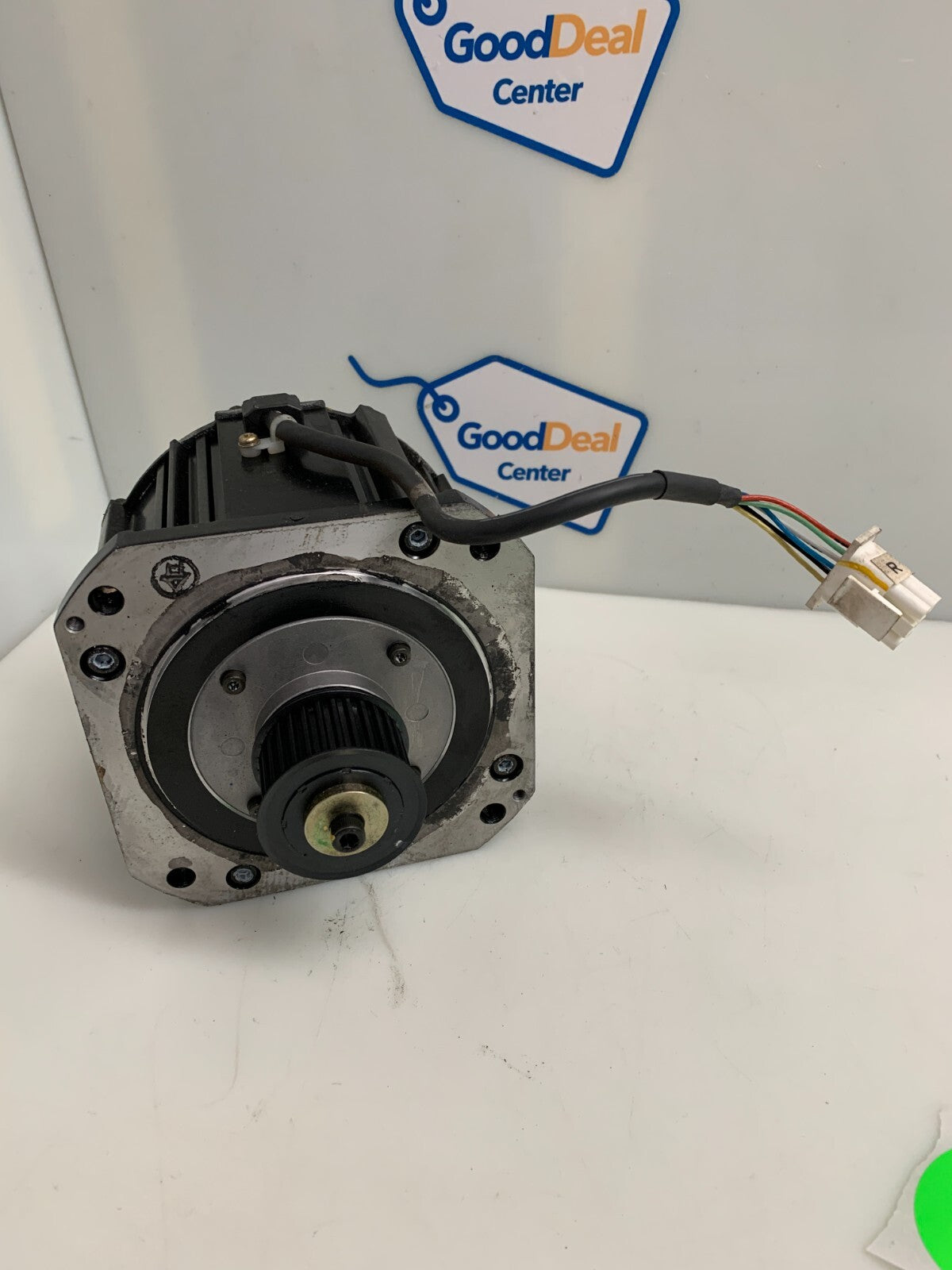 YASKAWA SGMRS-12A2B-YR11 SERVO MOTOR SGMRS12A2BYR11