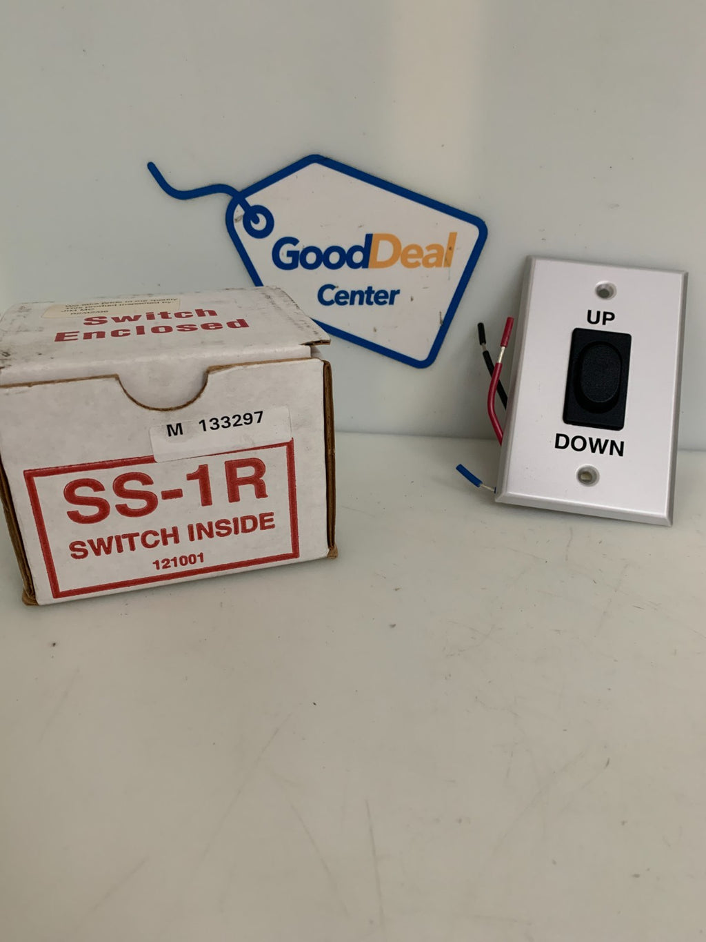 DRAPER RETRACTABLE SCREEN SWITCH SS-1R