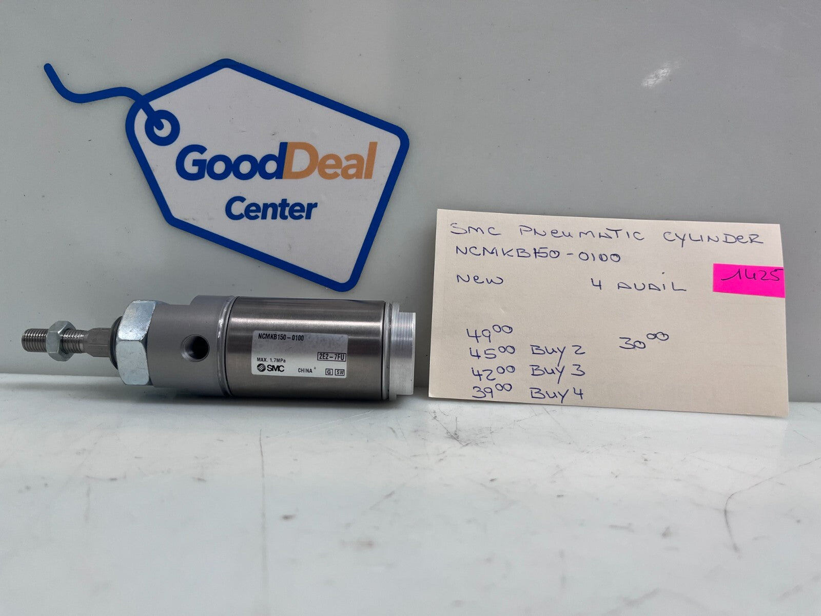 SMC NCMKB150-0100 Air Cylinder NCMKB1500100