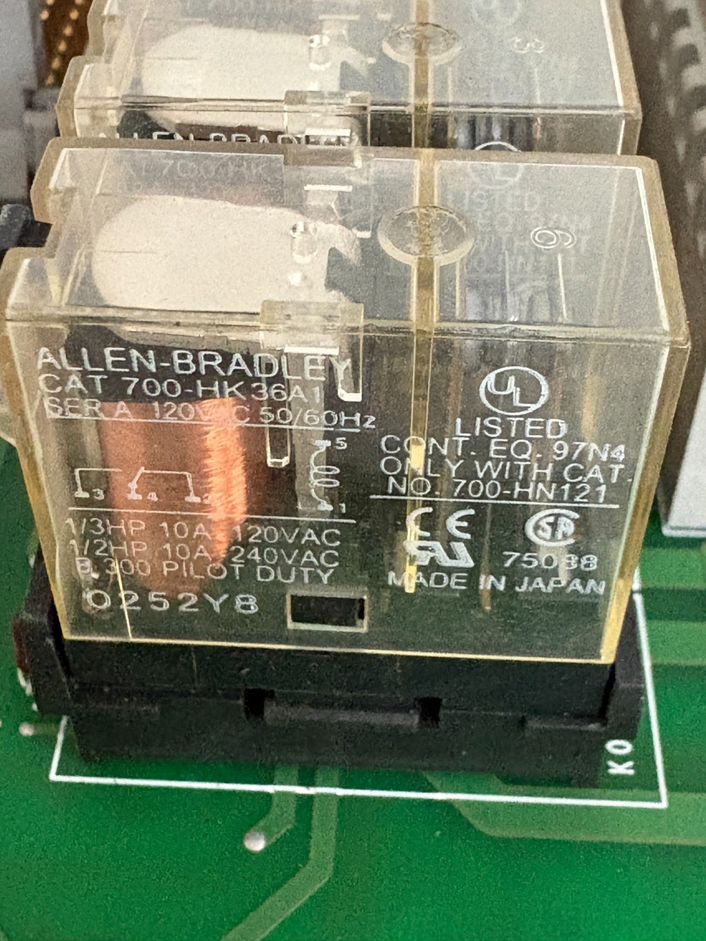 ALLEN BRADLEY RELAY MASTER MODULE 16 PIN 1492-XIM20120-8R A