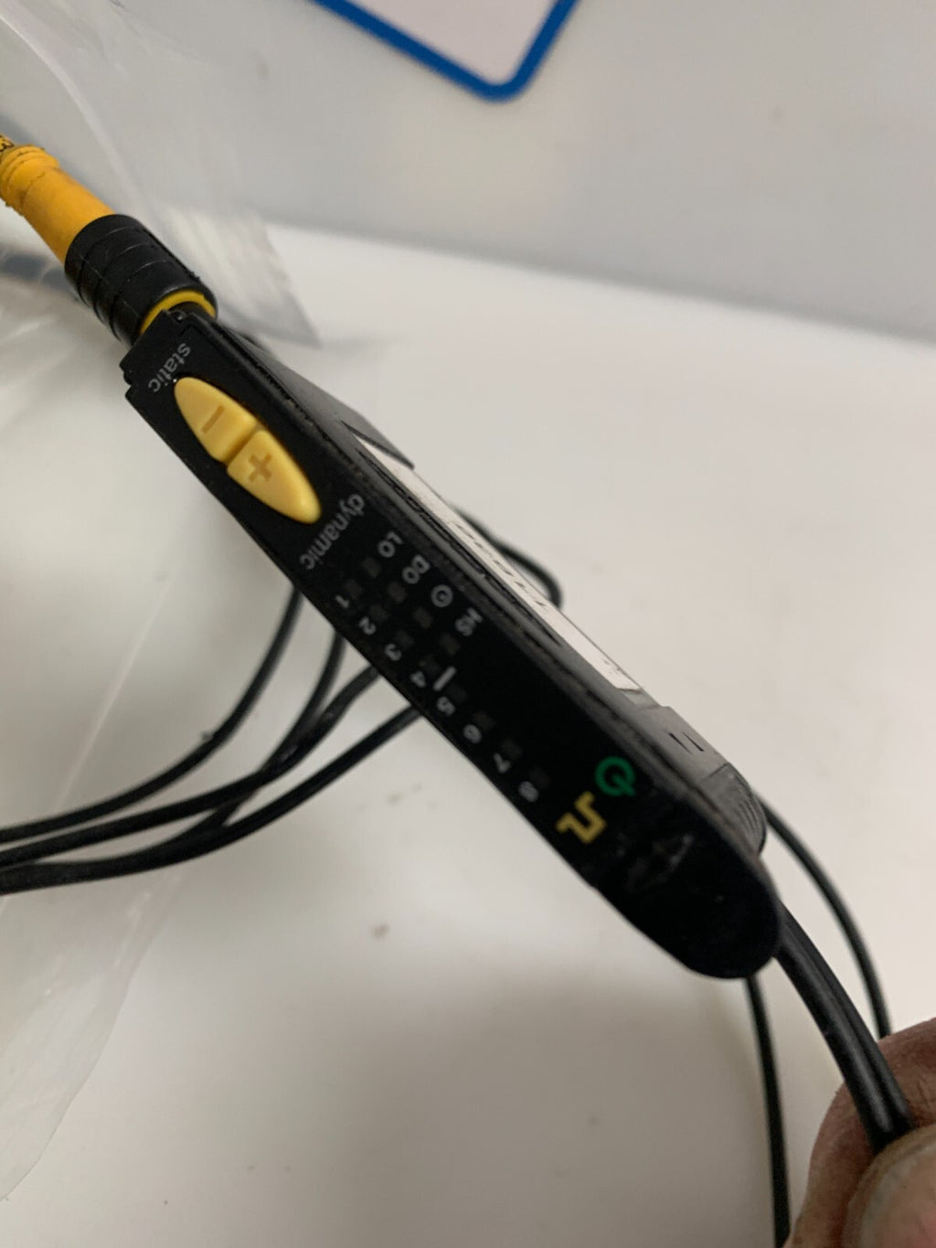 LOT OF 2 BANNER HIGH PERF. FIBER OPTIC SENSOR D10BFPQ