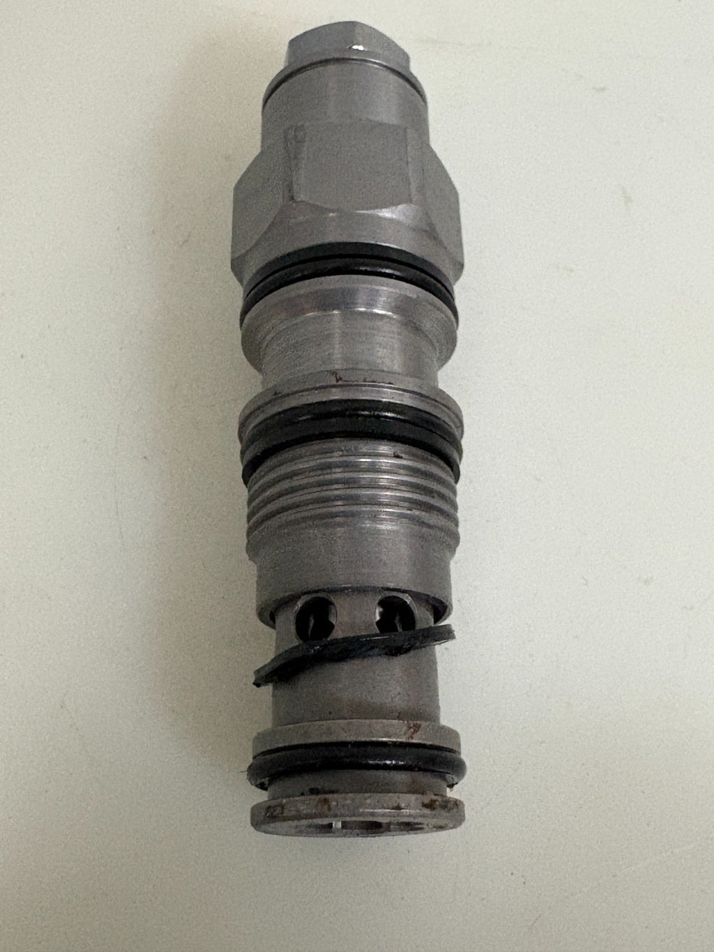 SUN HYDRAULIC COUNTER BALANCE VALVE CB11A33HL1