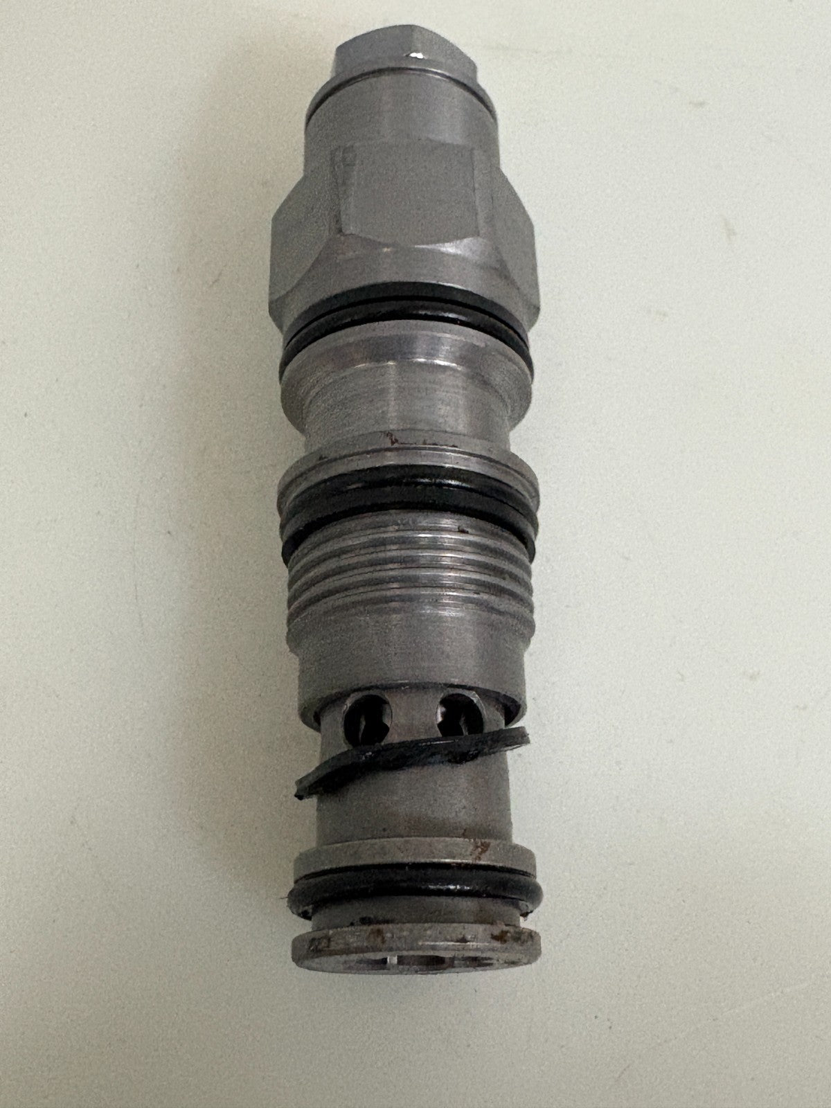 SUN HYDRAULIC COUNTER BALANCE VALVE CB11A33HL1