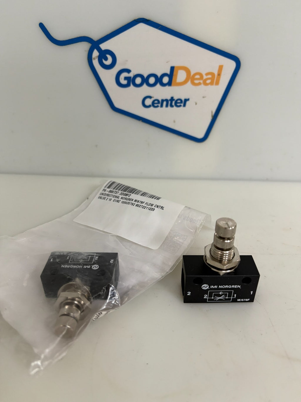 LOT OF 2 IMI NORGREN PNEUMATIC REGULATOR M/678F0