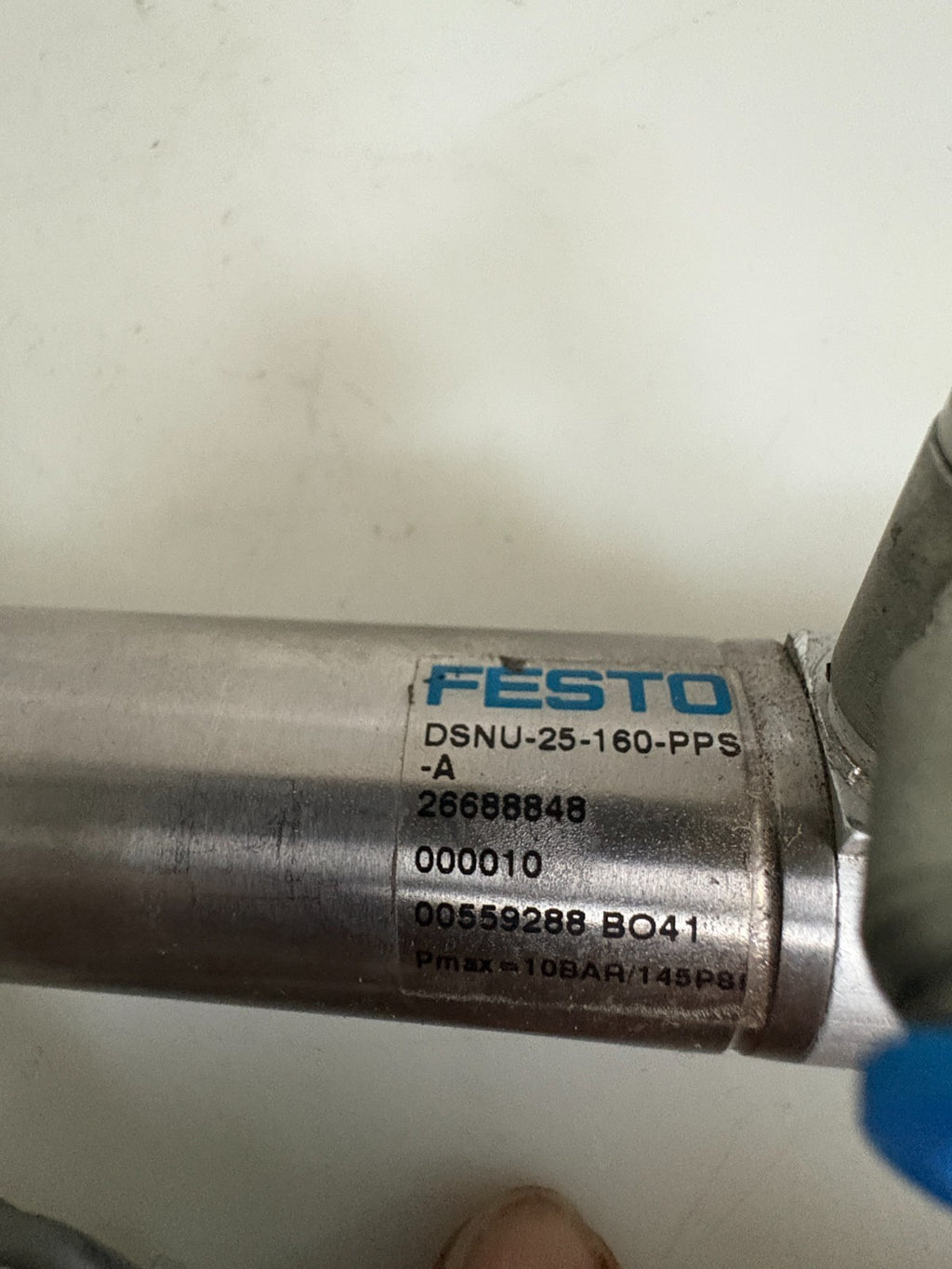 FESTO PNEUMATIC CYLINDER DSNU-25-PPS-A 26688848 W/2 SENSOR