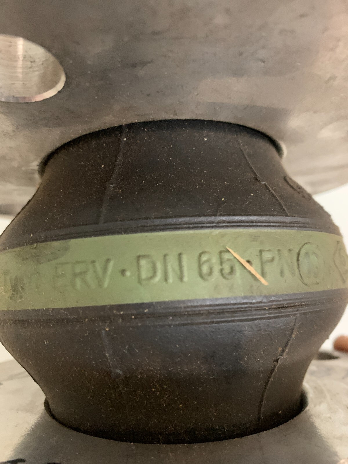 ELAFLEX RUBBER EXPANSION JOINT 21/4" W/FLANGE ERV-DII 65-PN 162