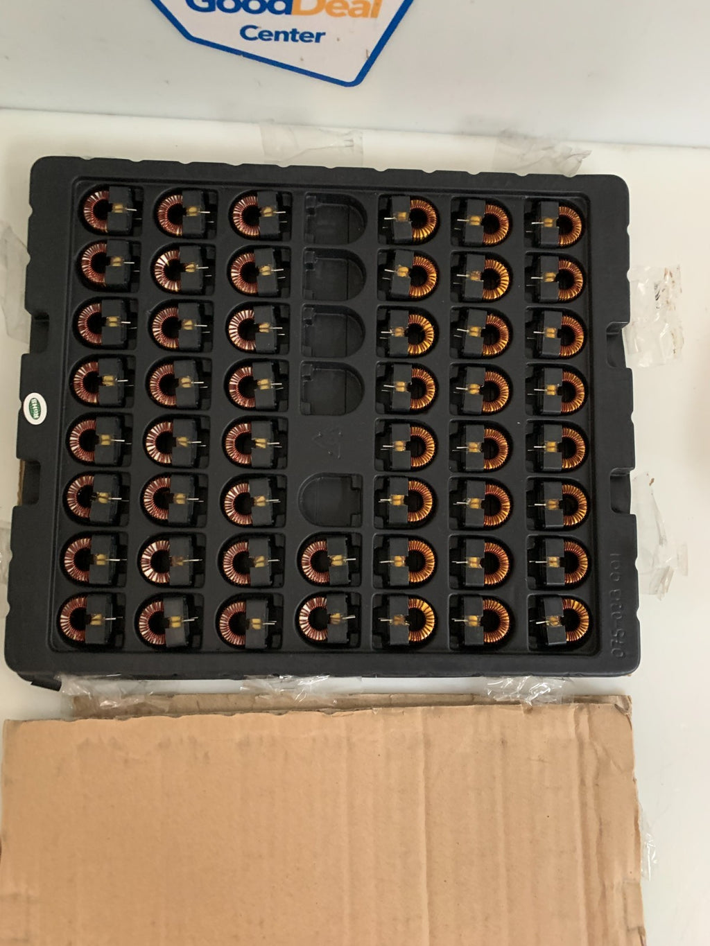 LOT OF 50 INDUCTOR POWER TOROID 100 UH T/H #A080-G-OCM 000026