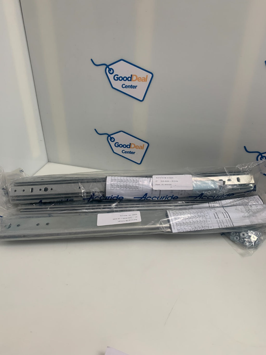 Lot of 3 sets of 2 ACCURIDE C 3600-22D Drawer Slides 22' Full extension