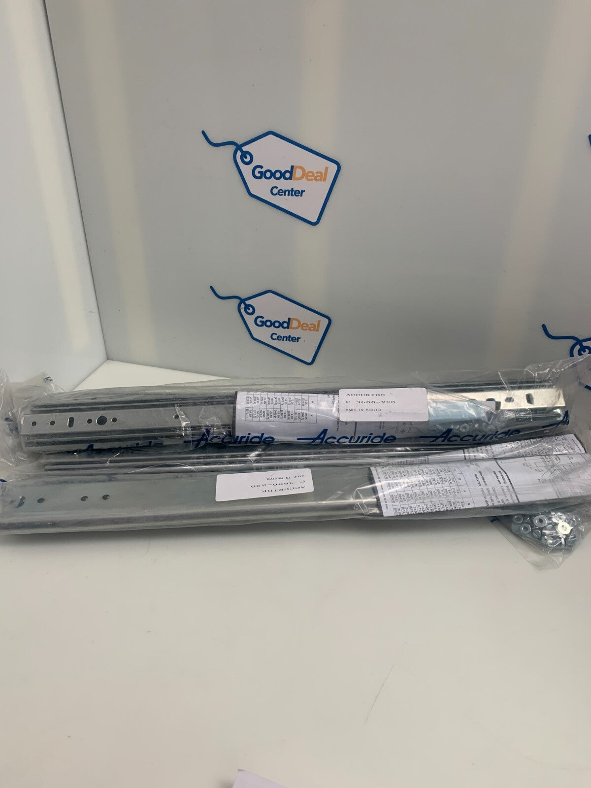 Lot of 3 sets of 2 ACCURIDE C 3600-22D Drawer Slides 22' Full extension