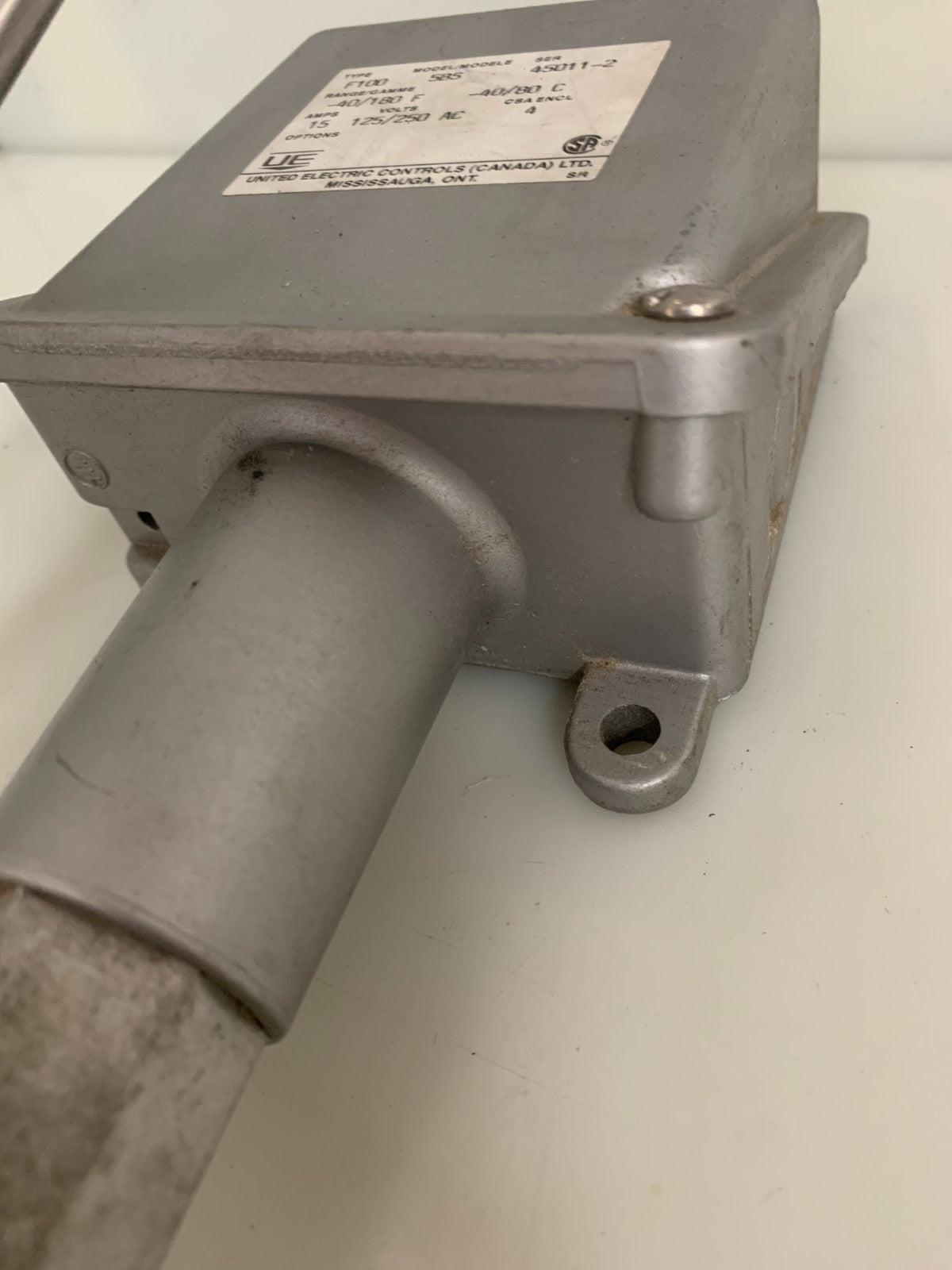 UNITED ELECTRIC CONTROLS TEMPERATURE CONTROL F100 5BS
