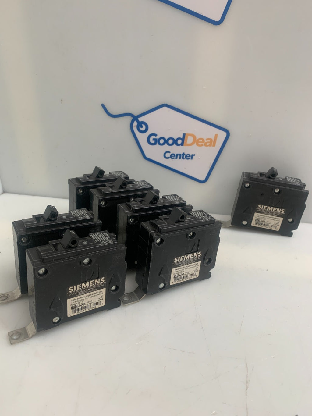 SIEMENS   B115  Case Circuit Breaker  (Lot of 7)