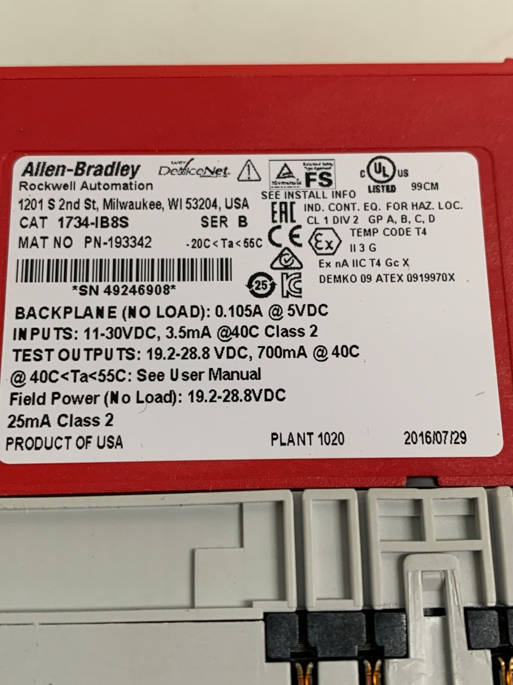 ALLEN BRADLEY 8 CHANNEL SAFETY SOURCING OUTPUT MODULE 1734-IB8S SER B W/1734-TOP2
