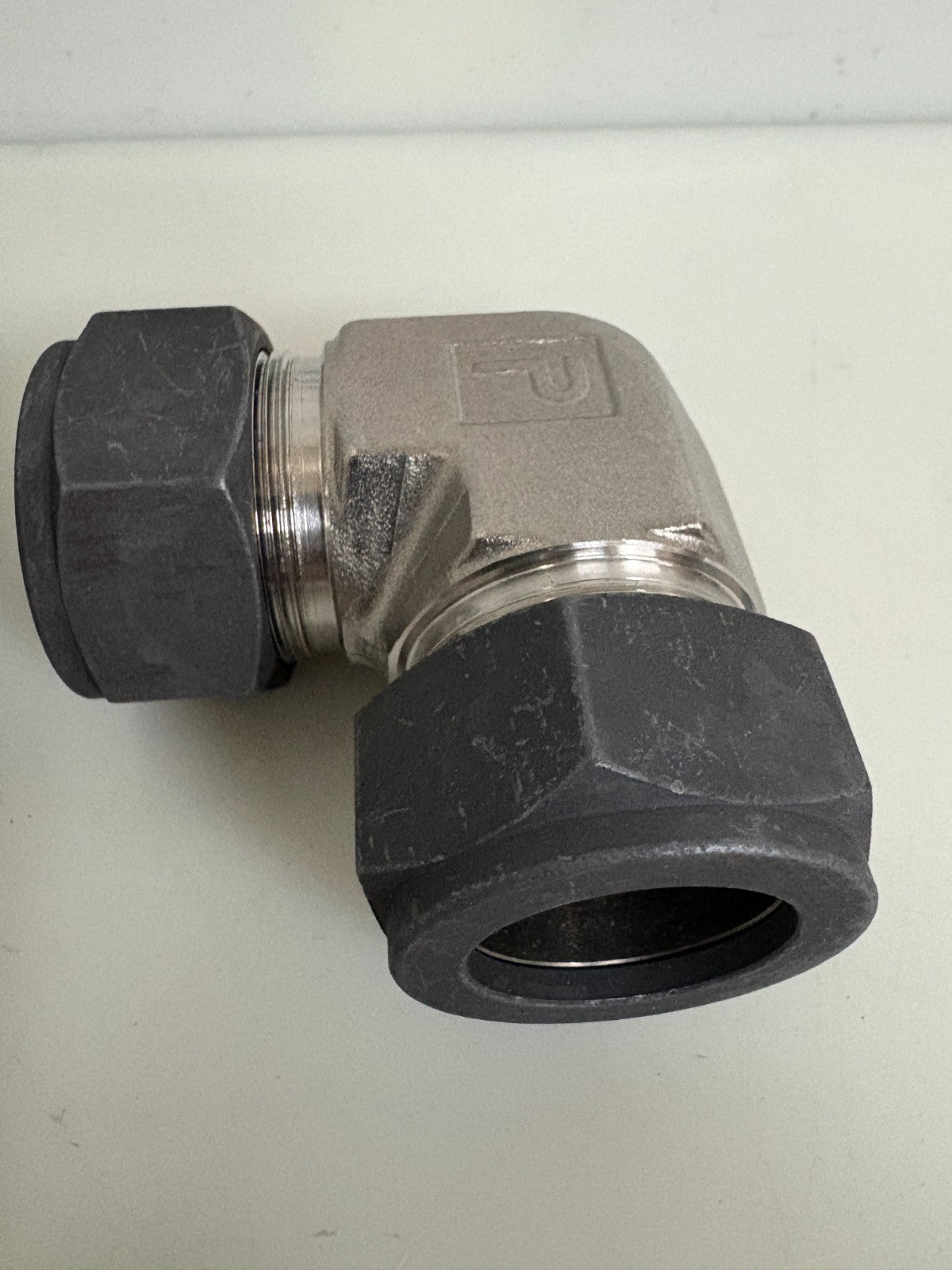 LOT OF 2 PARKER HANNIFIN CPI UNION 16-16 EBZ-SS