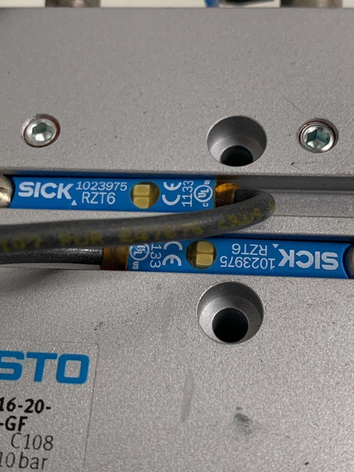 FESTO GUIDED ACTUATOR 170833  DFM-16-20-P-A-GF W/2 SICK 1023975 RZT62
