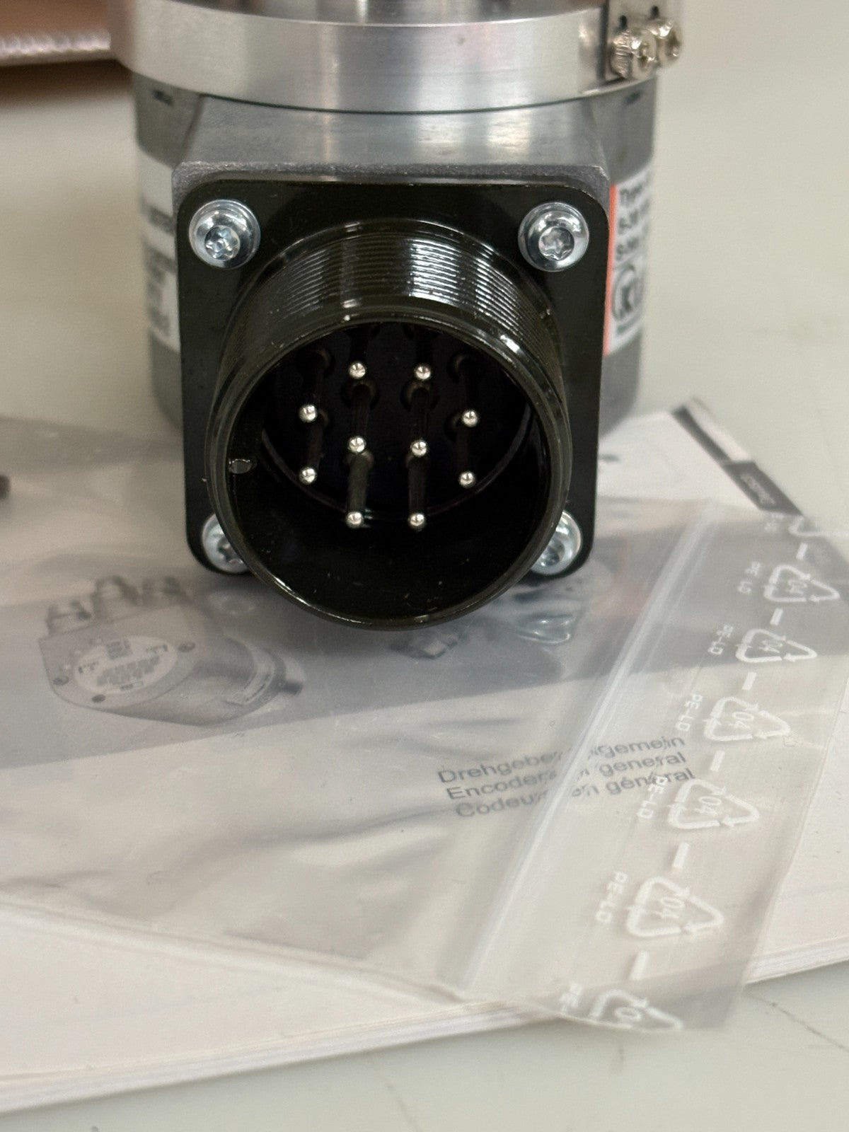 KUBLER INCREMENTAL ENCODER 8.5020.CA24.1000.P1300 3