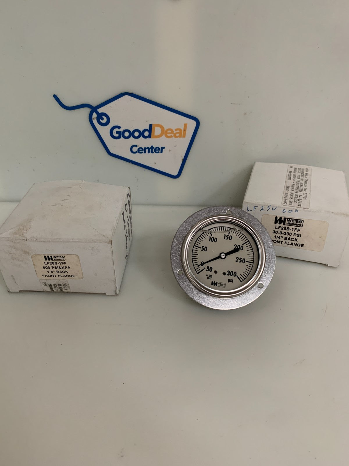 LOT OF 2 WEISS INSTRUMENTS 1/4" BACK FRONT FLANGE LF25S-1FF