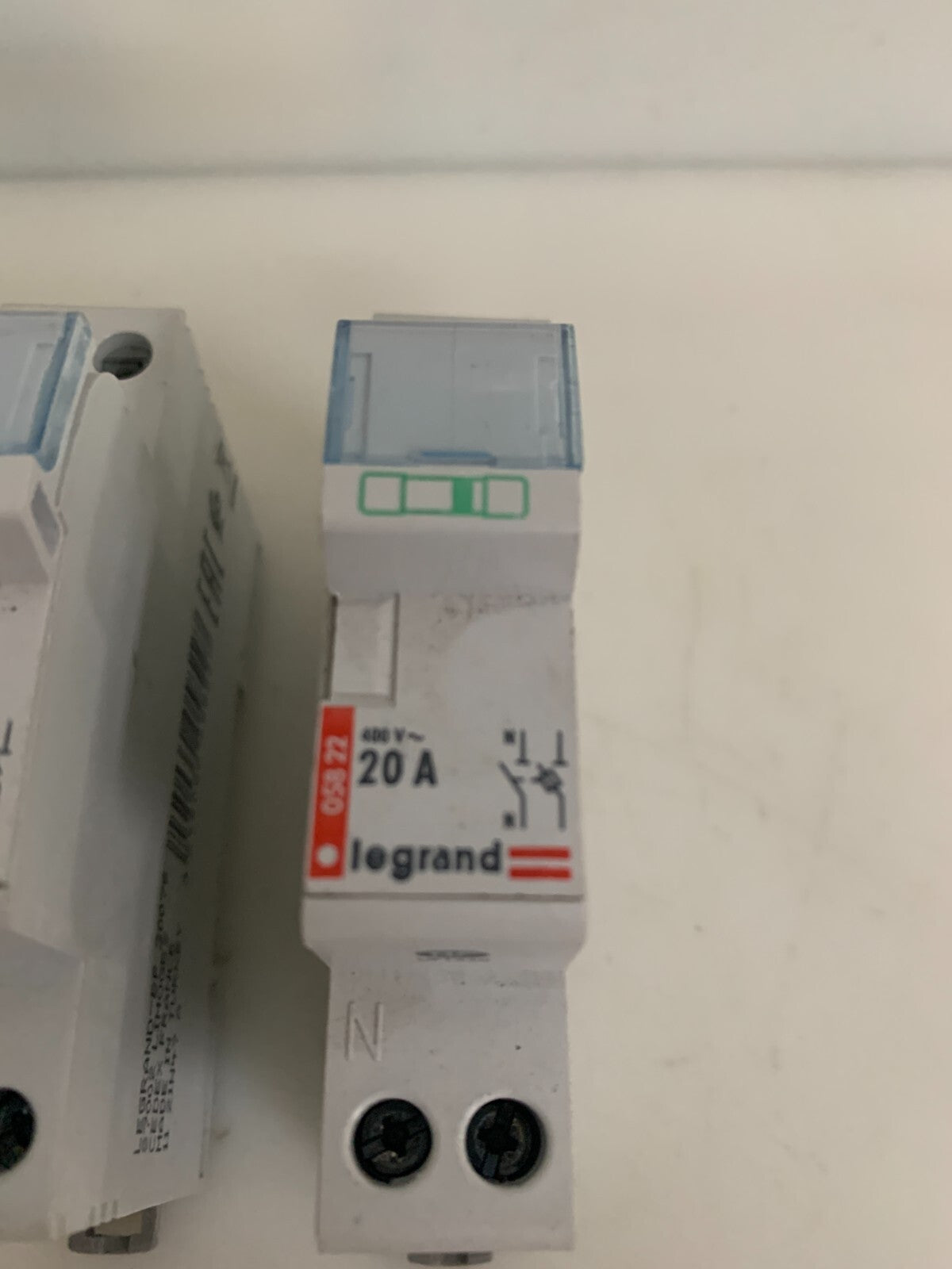 LOT OF  4  LEGRAND FUSE HOLDER 20 AMP 058 22