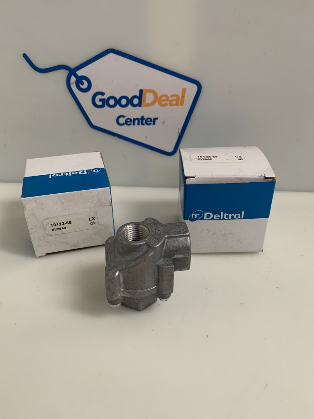 DELTROL CORP  Pneu-Trol Quick Exhaust Valve  10122-68  (Lot of 2)