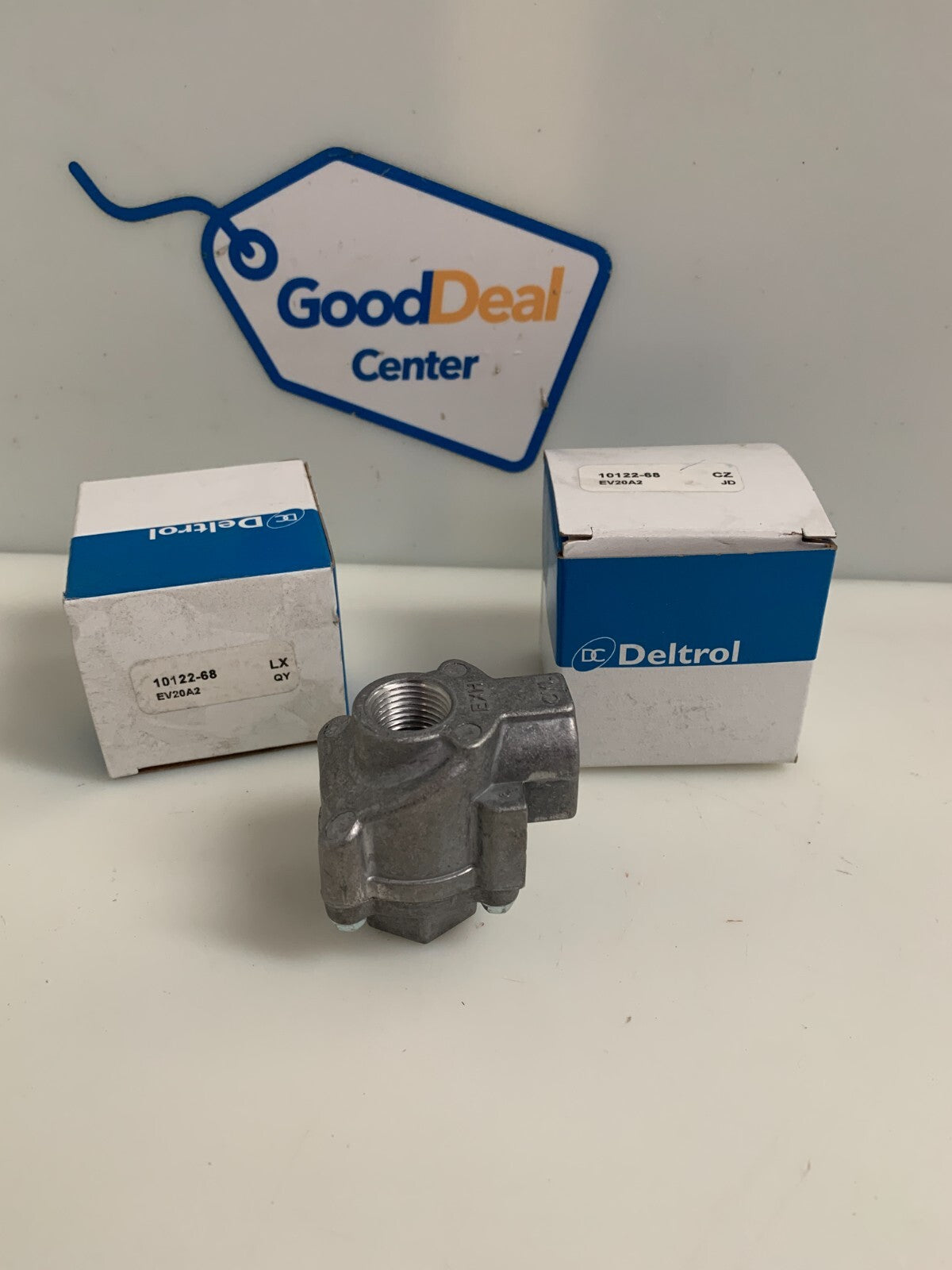 DELTROL CORP  Pneu-Trol Quick Exhaust Valve  10122-68  (Lot of 2)