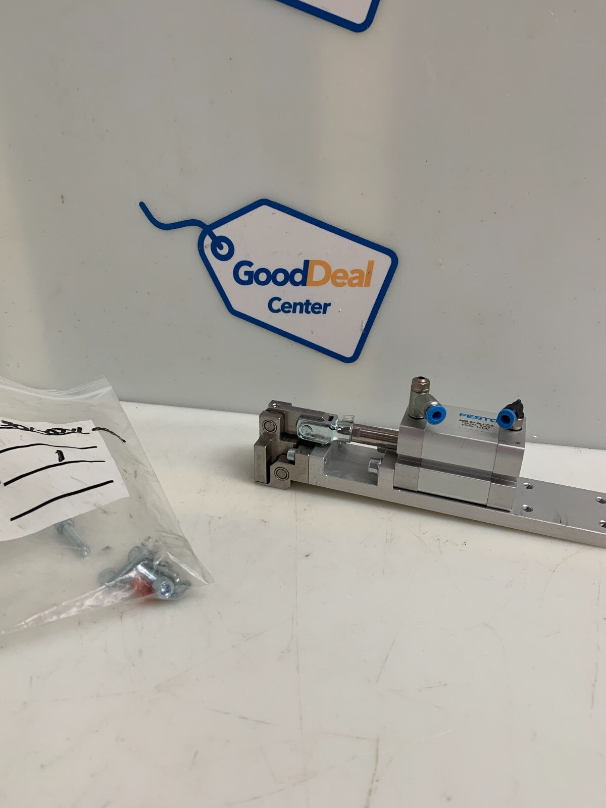 FESTO ADN-20-20-I-P-A Stopper Cylinder  536245  w/Grabbing Apparatus
