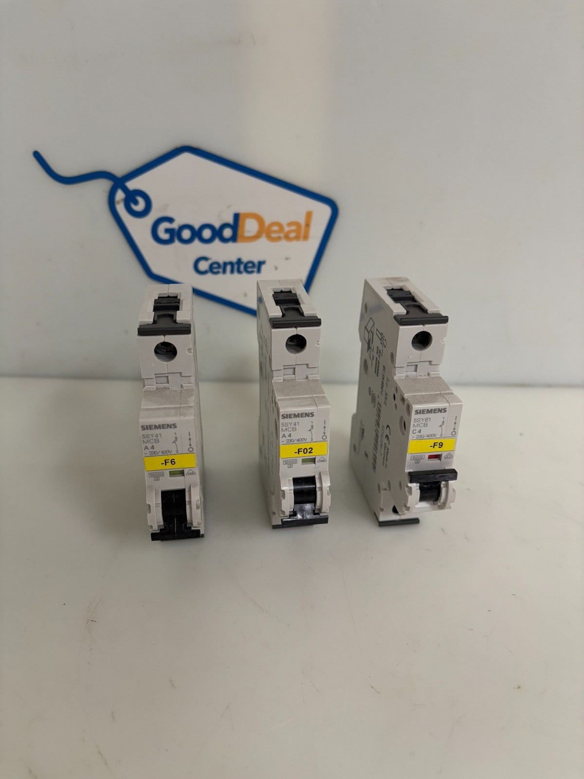 LOT OF 3 SIEMENS SINGLE POLE CIRCUIT BREAKER MIX LOT 2X 5SY41 A4 1X 5SY61  C4