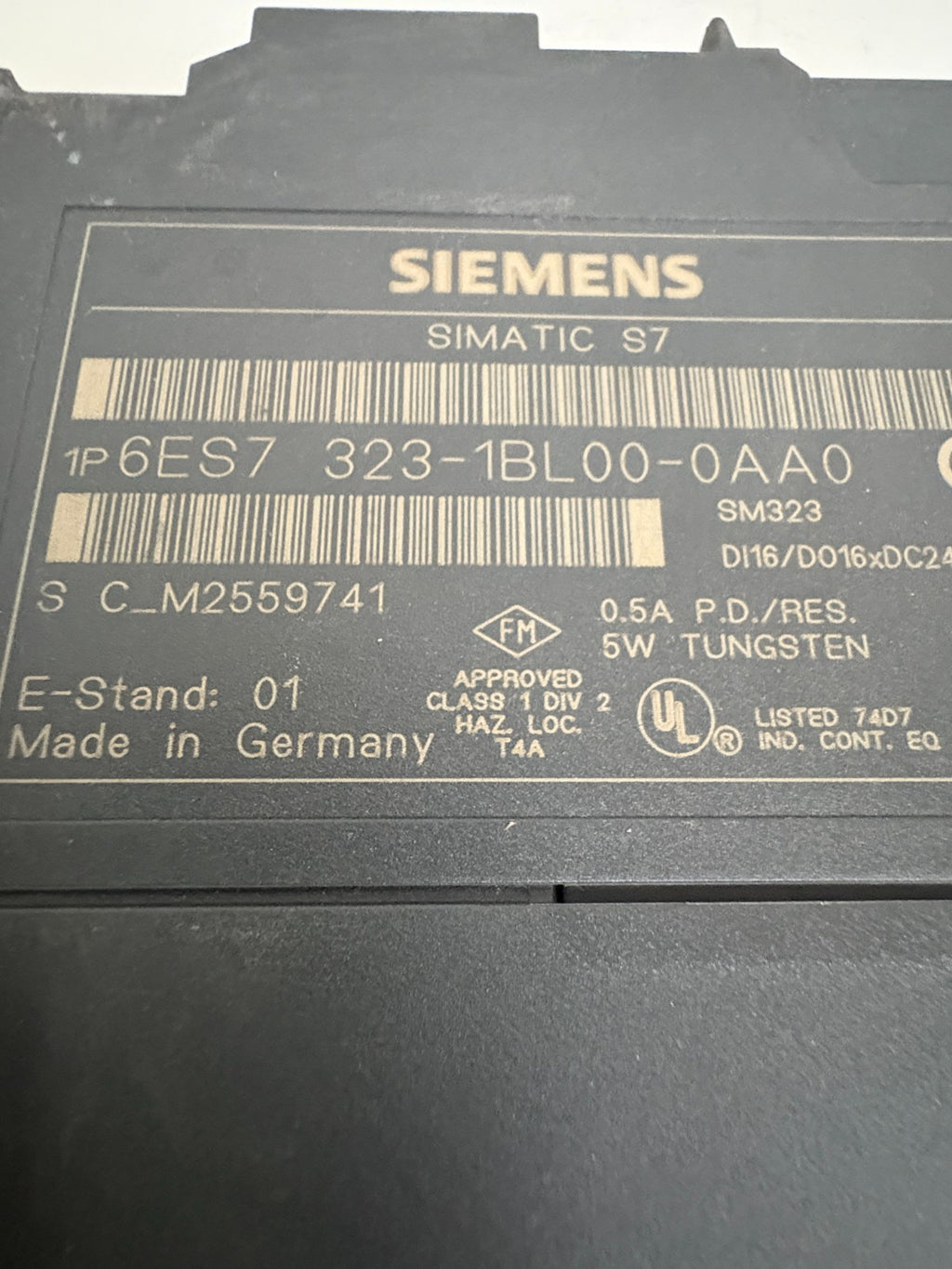 SIEMENS SIMATIC S7 DIGITAL I/O MODULE 6ES7 323-1BL00-0AA0
