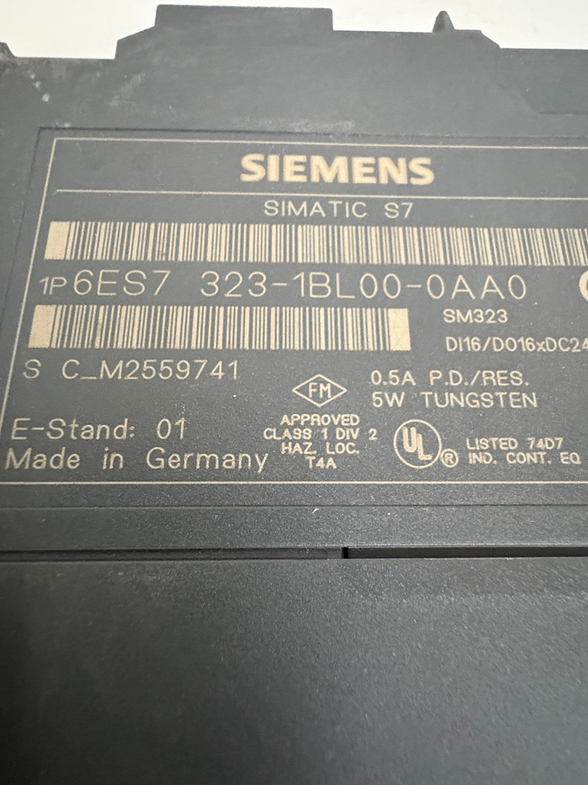 SIEMENS SIMATIC S7 DIGITAL I/O MODULE 6ES7 323-1BL00-0AA0