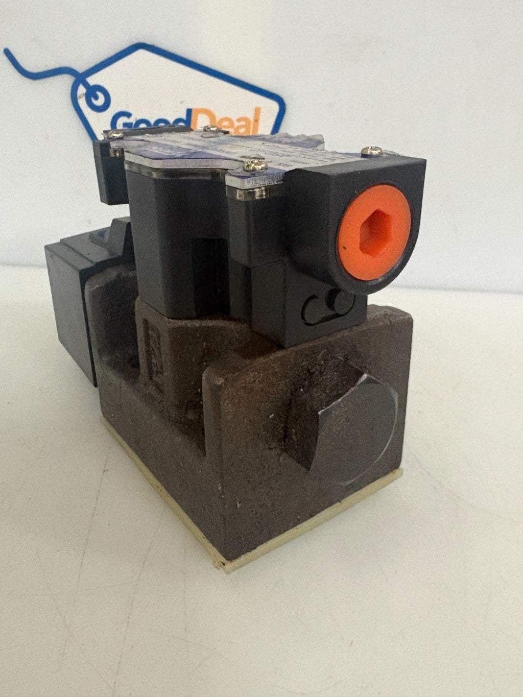 YUKEN DIRECTIONAL VALVE DSG-03-2B2-A12G-509052
