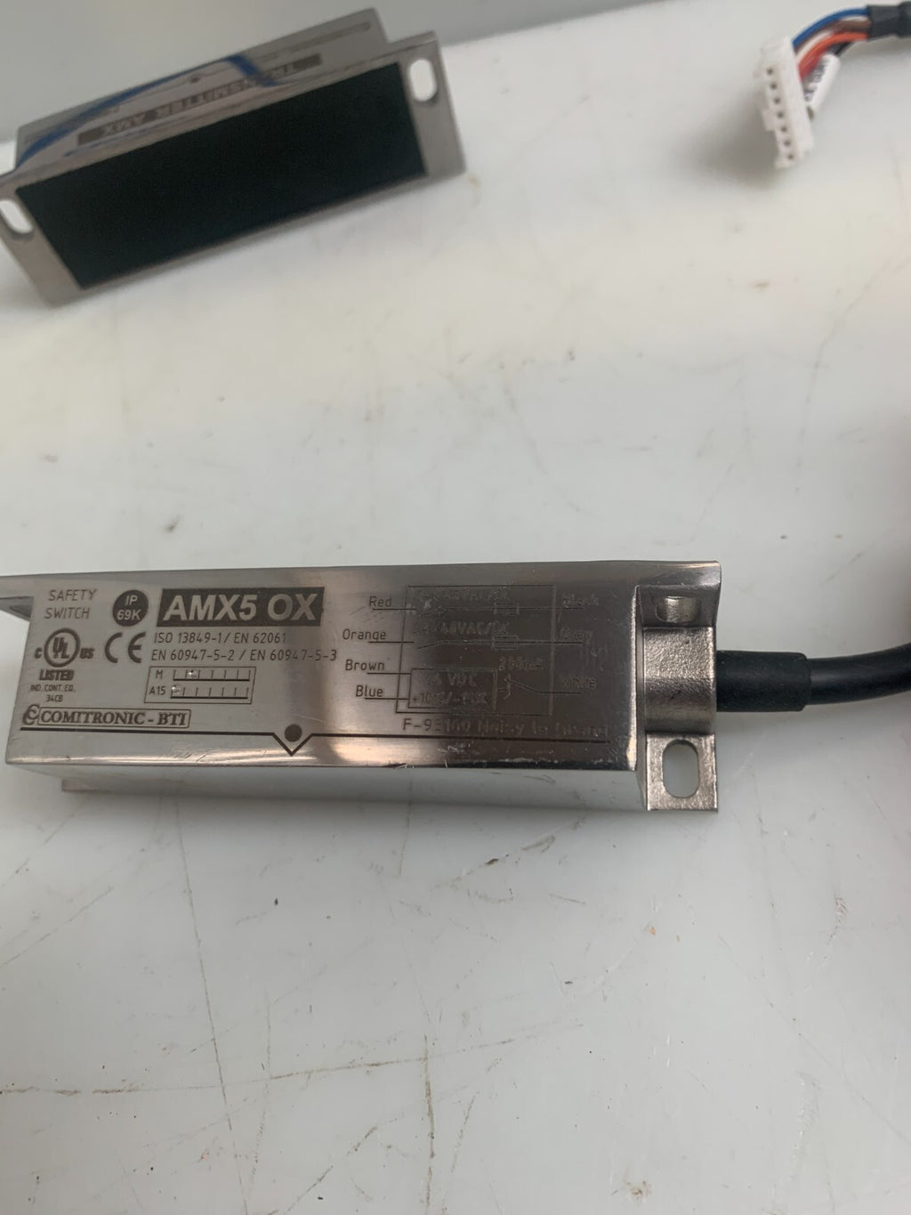 COMITRONIC-BTI   Safety Switch   AMX5 OX1