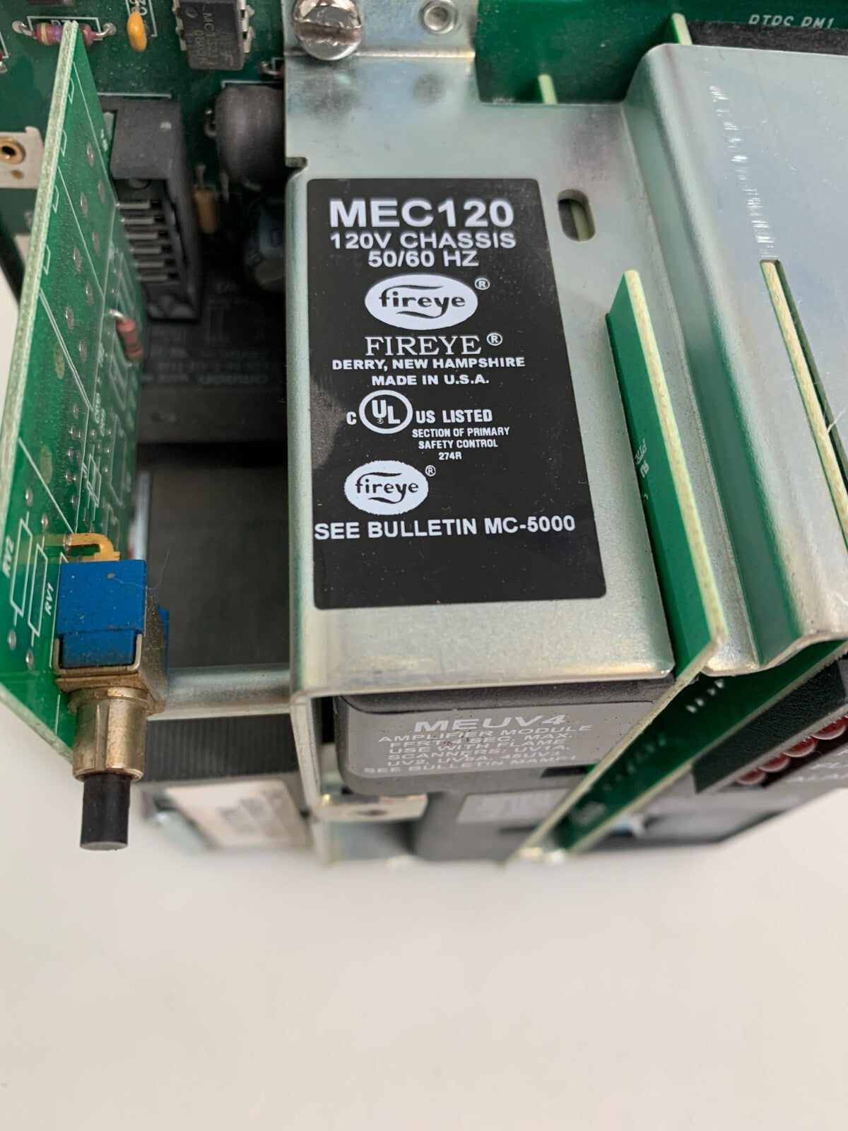 FIREYE   MEC120  120V Chassis   w/MEUV4  Amplifier Module & MEP230  Programmer