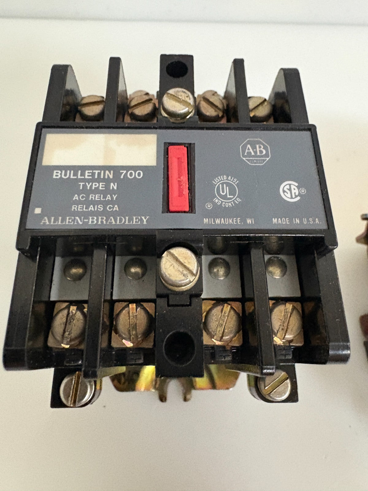 LOT OF 2 ALLEN BRADLEY A C RELAY 700-M400A11