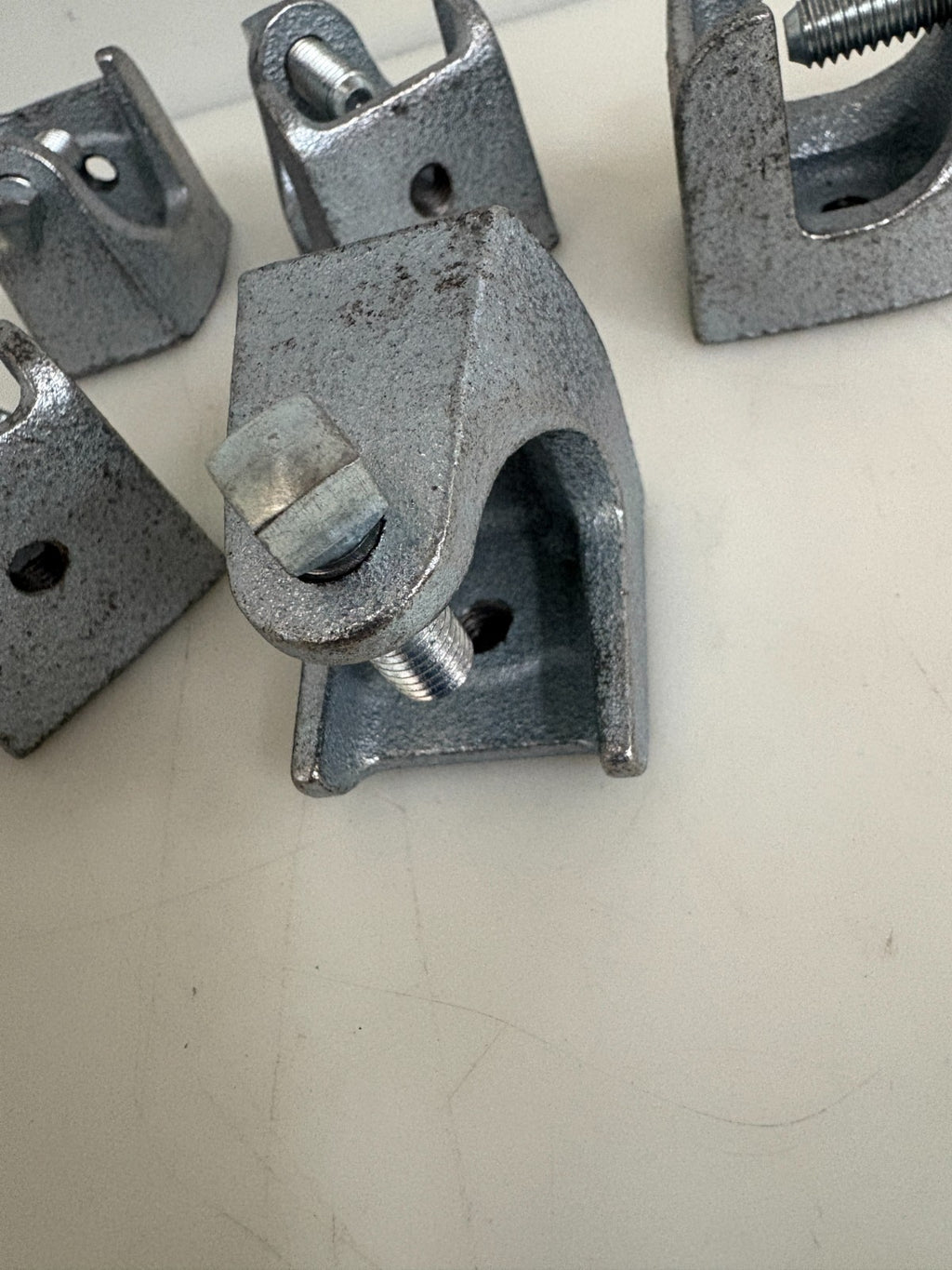 LOT OF 5 THOMAS & BETTS GALVANIZED MALLEABLE IRON BEAM CLAMPS #5011