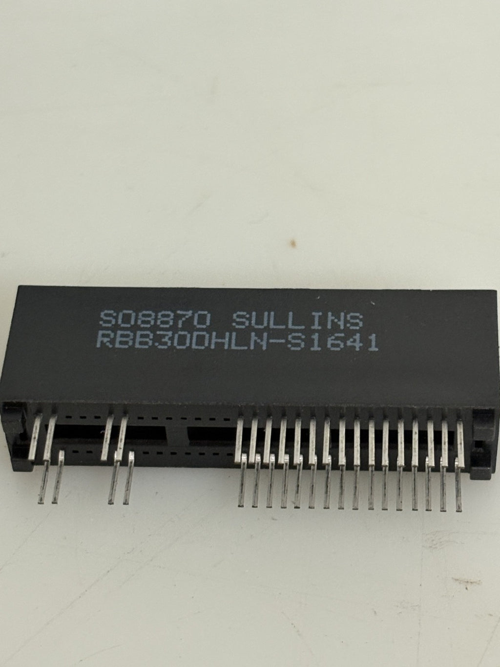 LOT OF 7 SULLINS CORP CONNECTOR S 08870 RB6300HLN-S1641