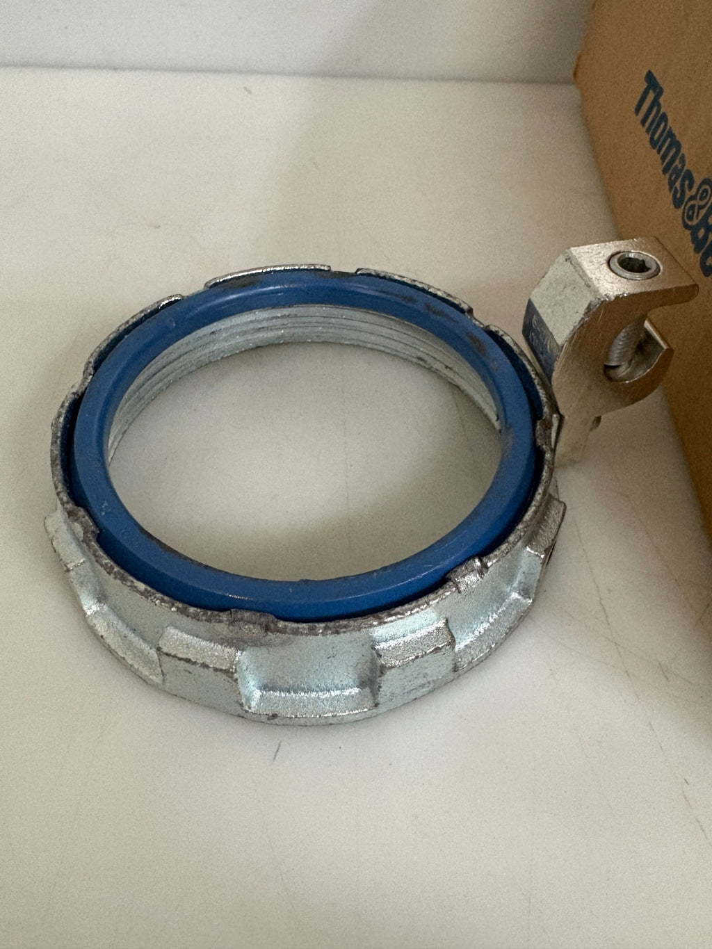 ABB THOMAS & BETTS 3" GROUNDING BUSHING INSULATED #3887 10 IN BOX1
