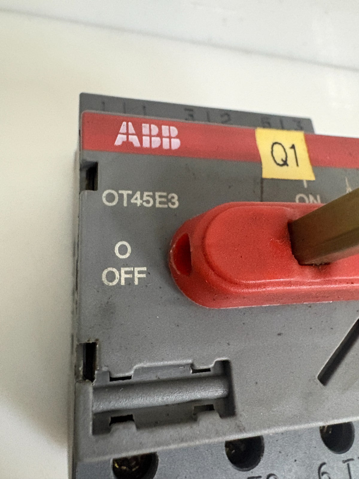 ABB DISCONNECT SWITCH OT45E3