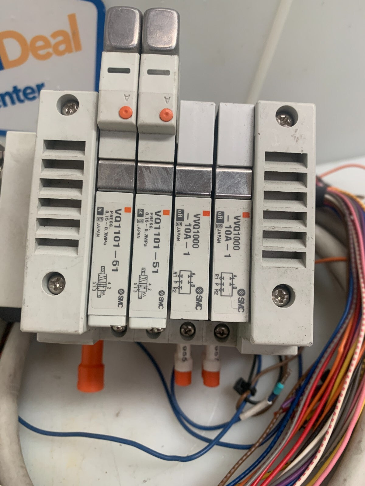 SMC Pneumatic Manifold 2x VVQ1000 and 2x VQ1101-51 w/cable