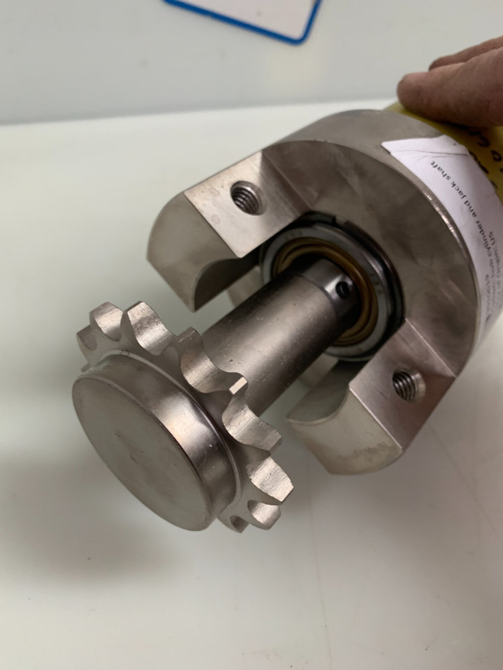 DOUGLAS HUB CYLINDER AND JACK SHAFT ASS  #90106193