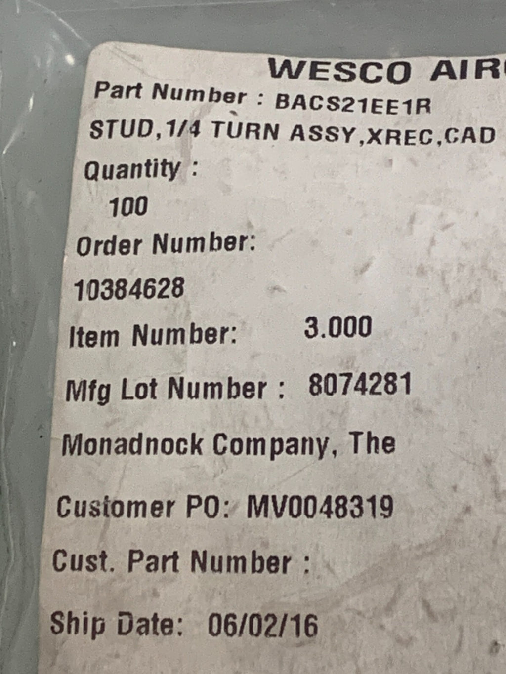 LOT OF 200 WESCO AIRCRAFT 1/4 STUD ASSEMBLY