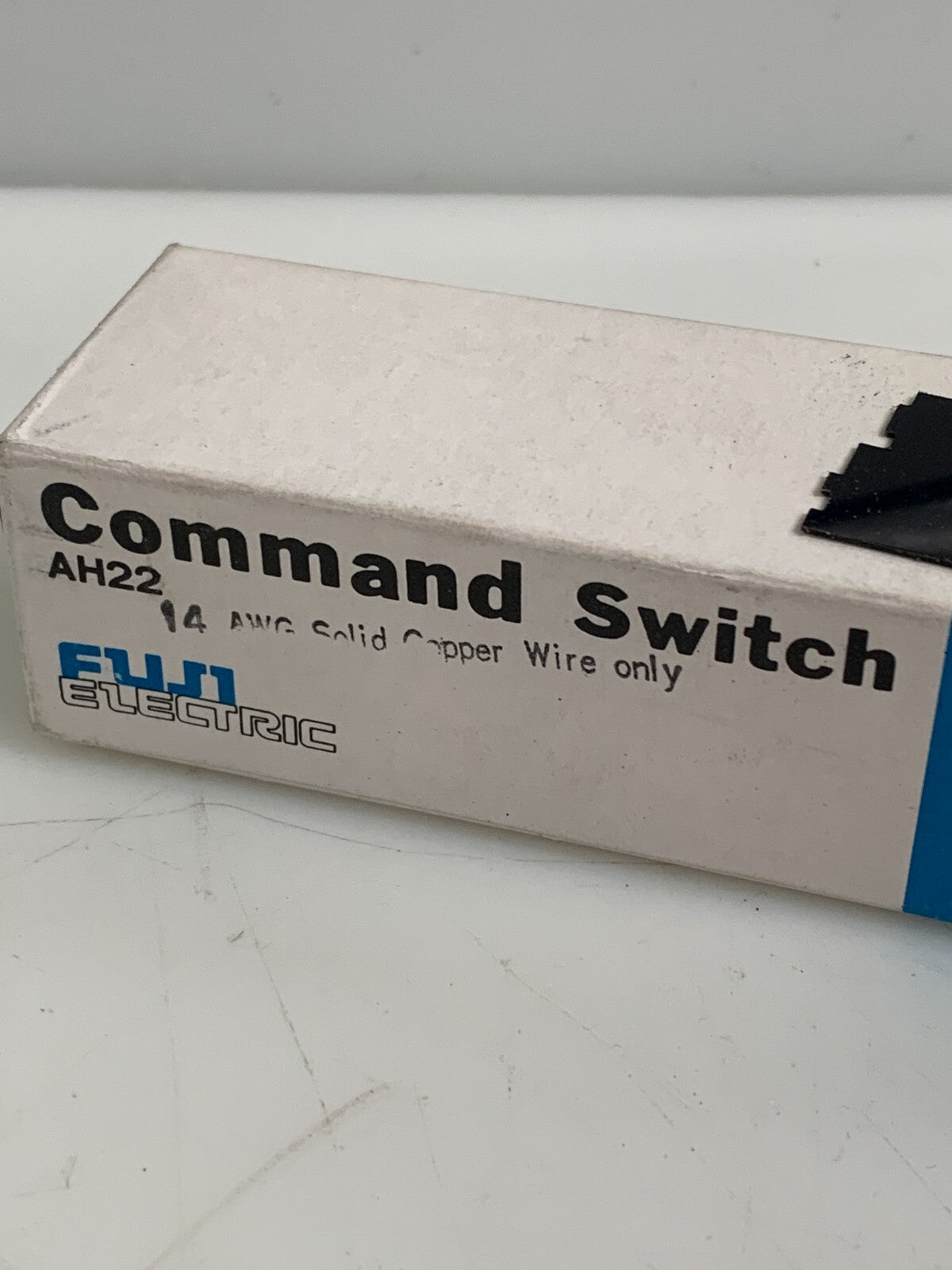 FUGI ELECTRIC GREEN PUSH BUTTON AH22 ZGH2