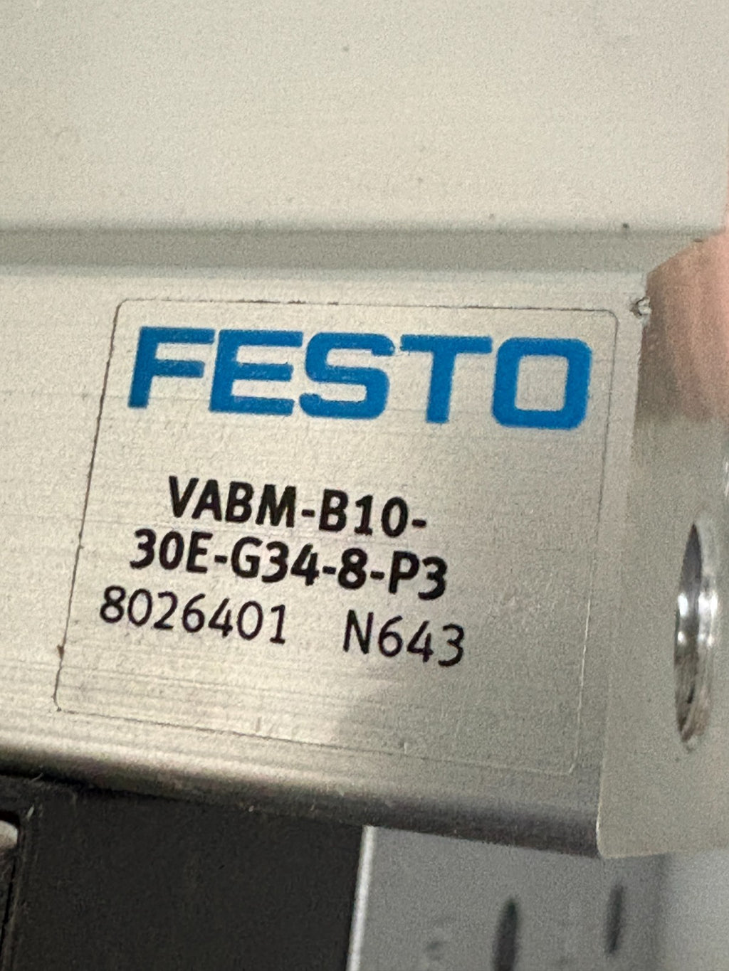 FESTO MANIFOLD BLOCK 8026401 VABM-B10-30E-G34-8-P3 W/8XSOLENOID 8030811