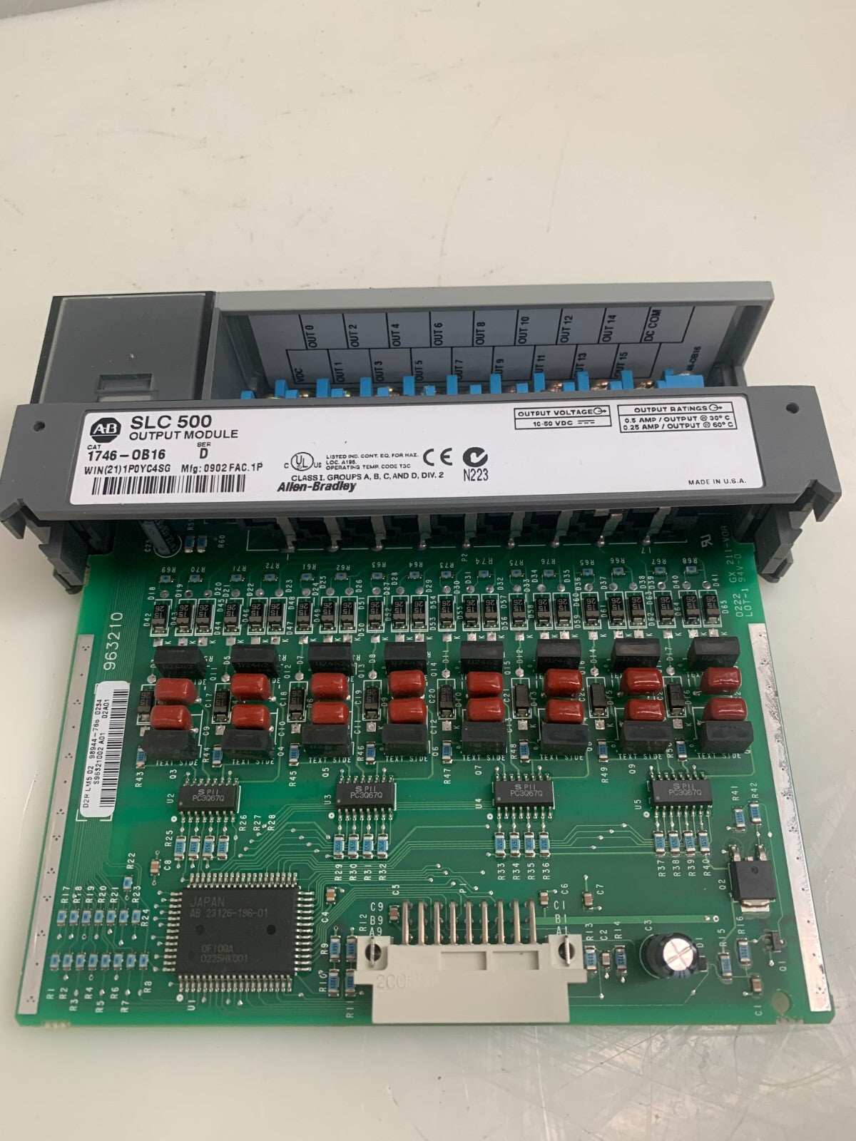 ALLEN-BRADLEY SLC500 Input Module  1746-1B16  Ser D2