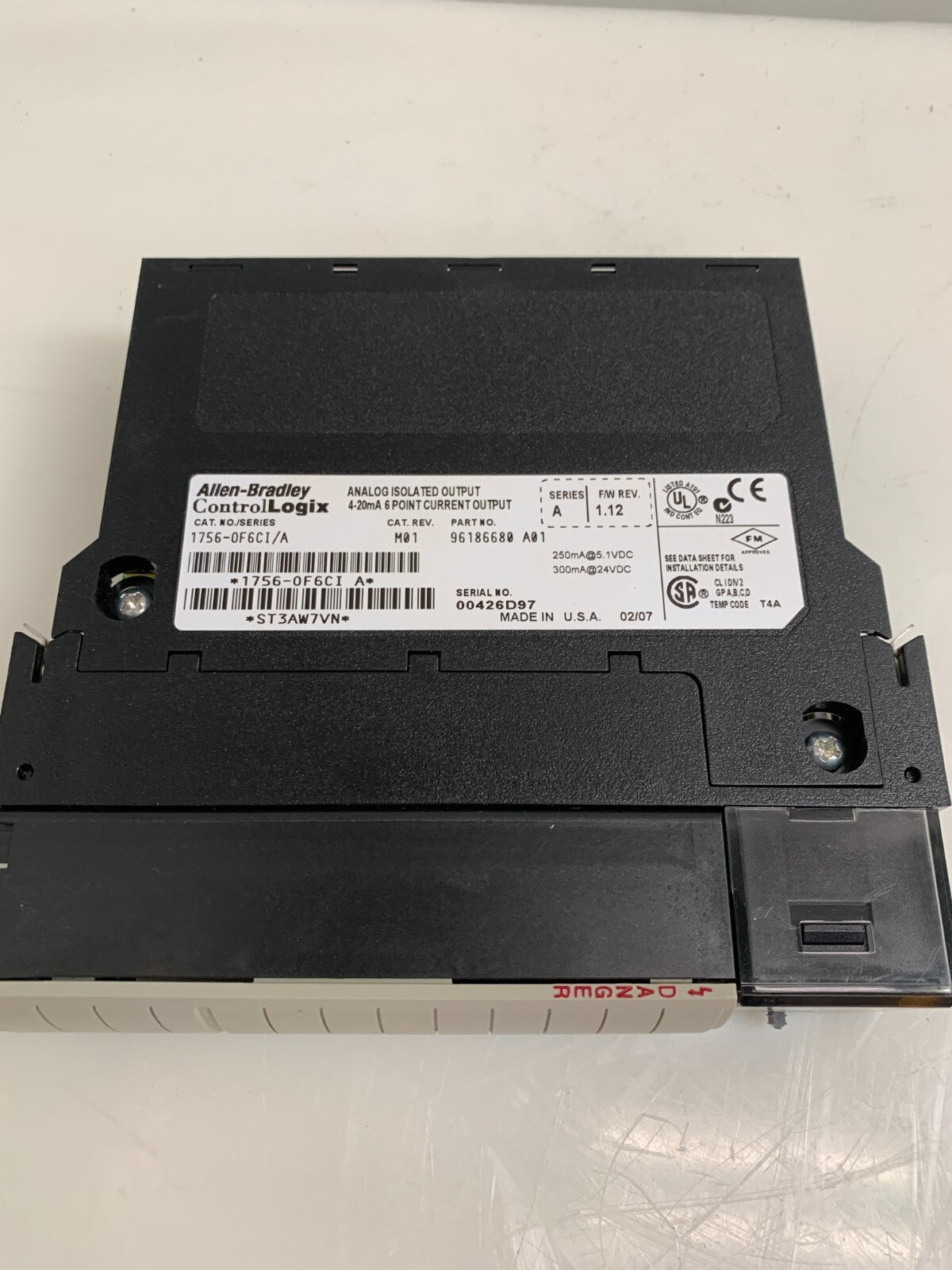 ALLEN BRADLEY / Logix   1756-OF6CI/A  PLC Analog Module  M01