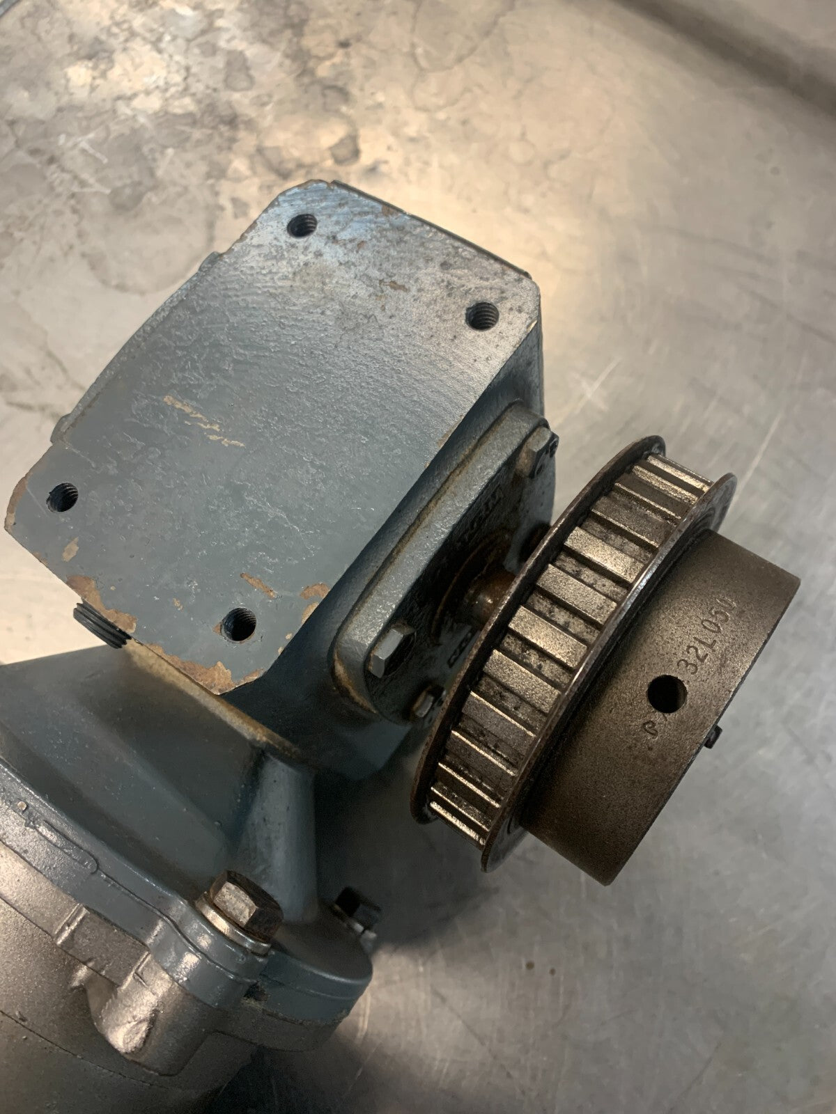 BALDOR 1/4 HP 1750 RPM MOTOR CDP3310 SPEC 33-2024 2118 W/GEAR BOX1
