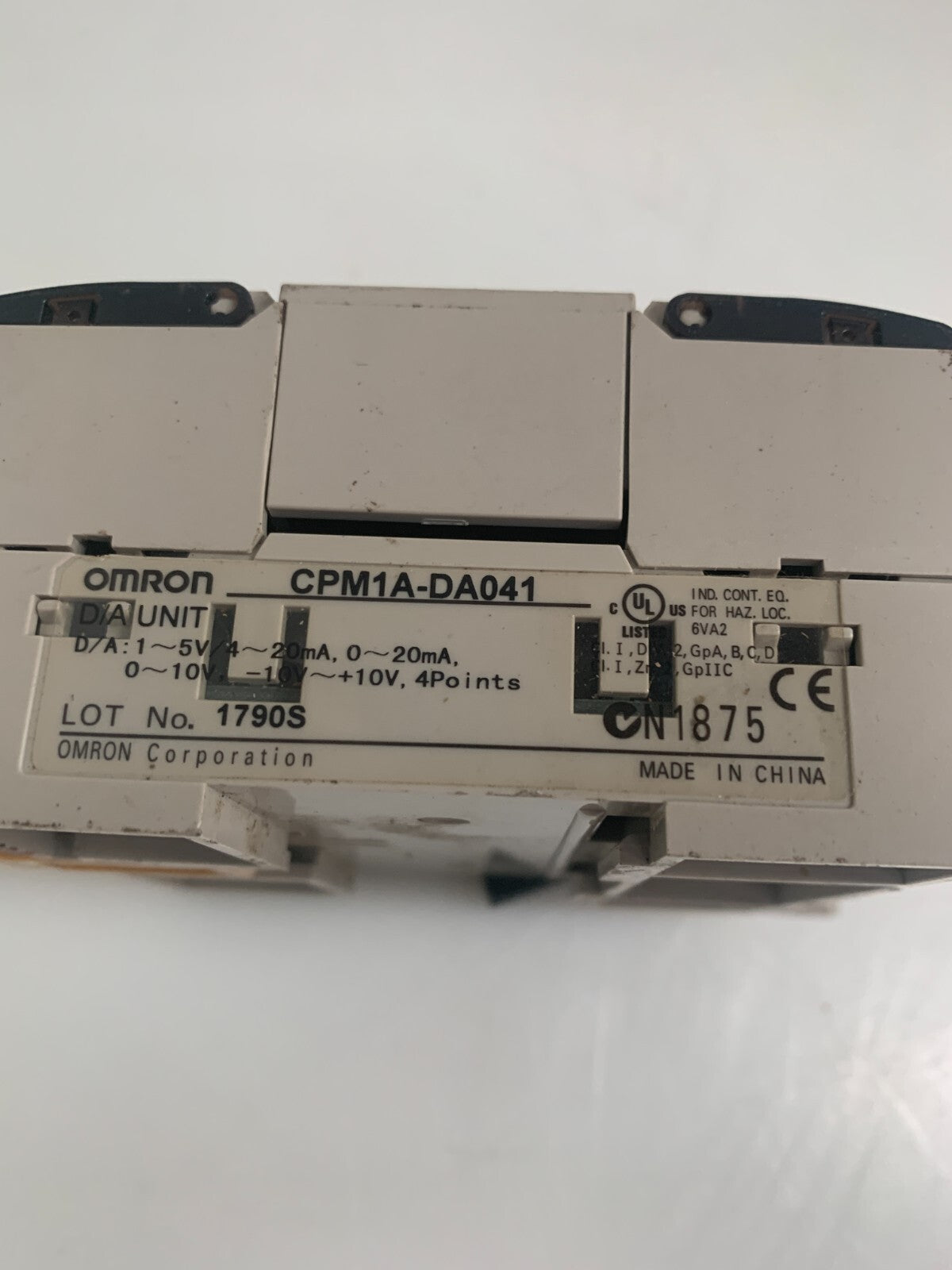 OMRON  PLC Unit  CPM1A-DA041