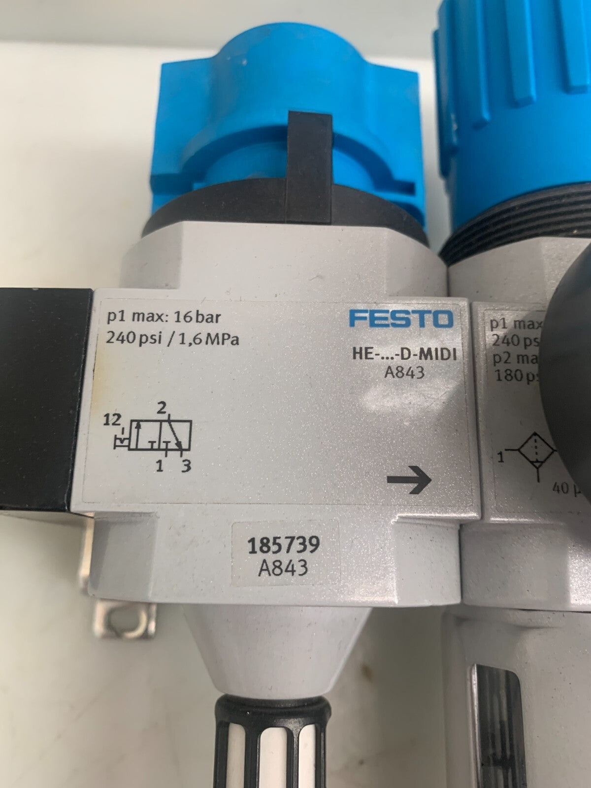 Festo Filter Regulator Unit 185739 A843 LFR-1/2/D/MIDI + HE-D-MIDI1