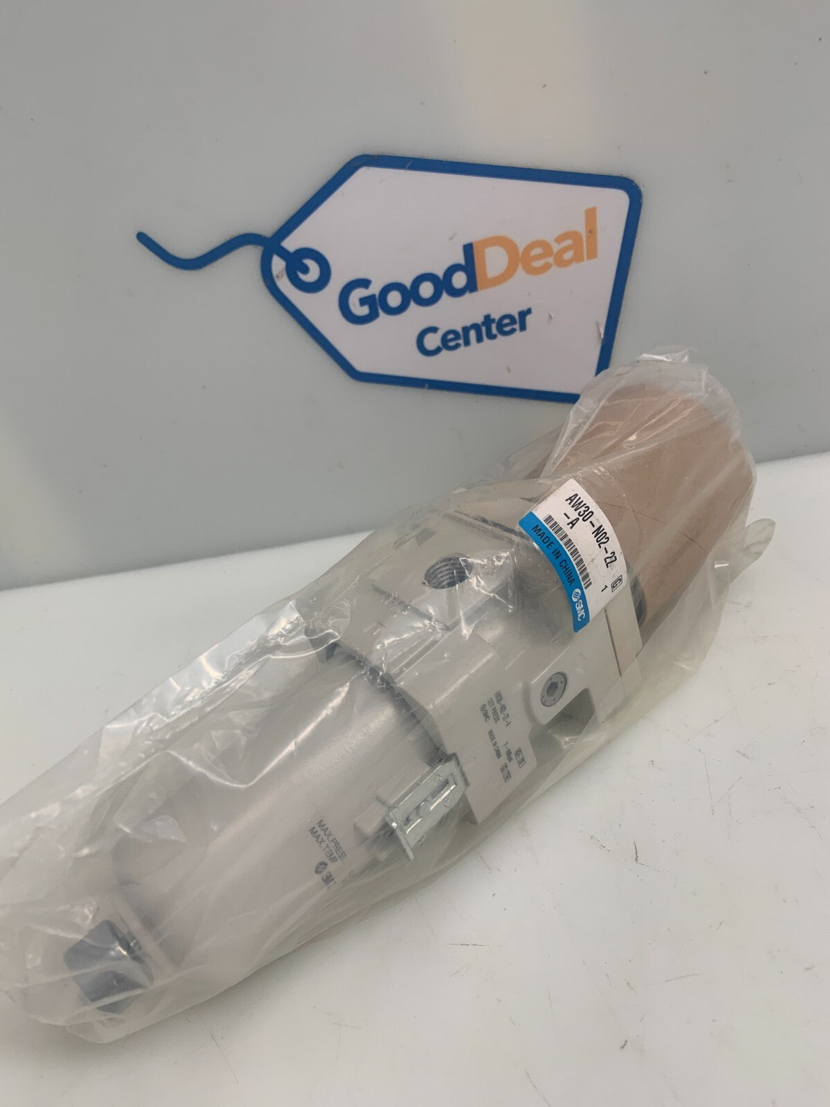 SMC AW30-N02-2Z-A Pneumatic Filter Regulator 7-100 PSI New in Bag