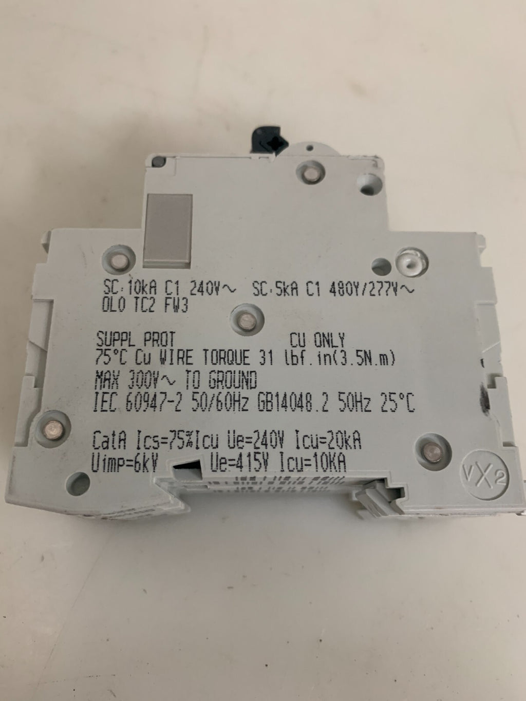 SCHNEIDER ELECTRIC D 32 A C80 MULTI 9 3 POLE CIRCUIT BREAKER
